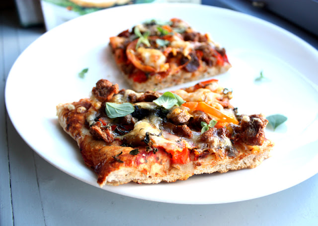 Oppskrift Vegansk Hjemmelaget Pizza Vegetarpizza Soyabiter Soya Chunks TVP Rugpizza